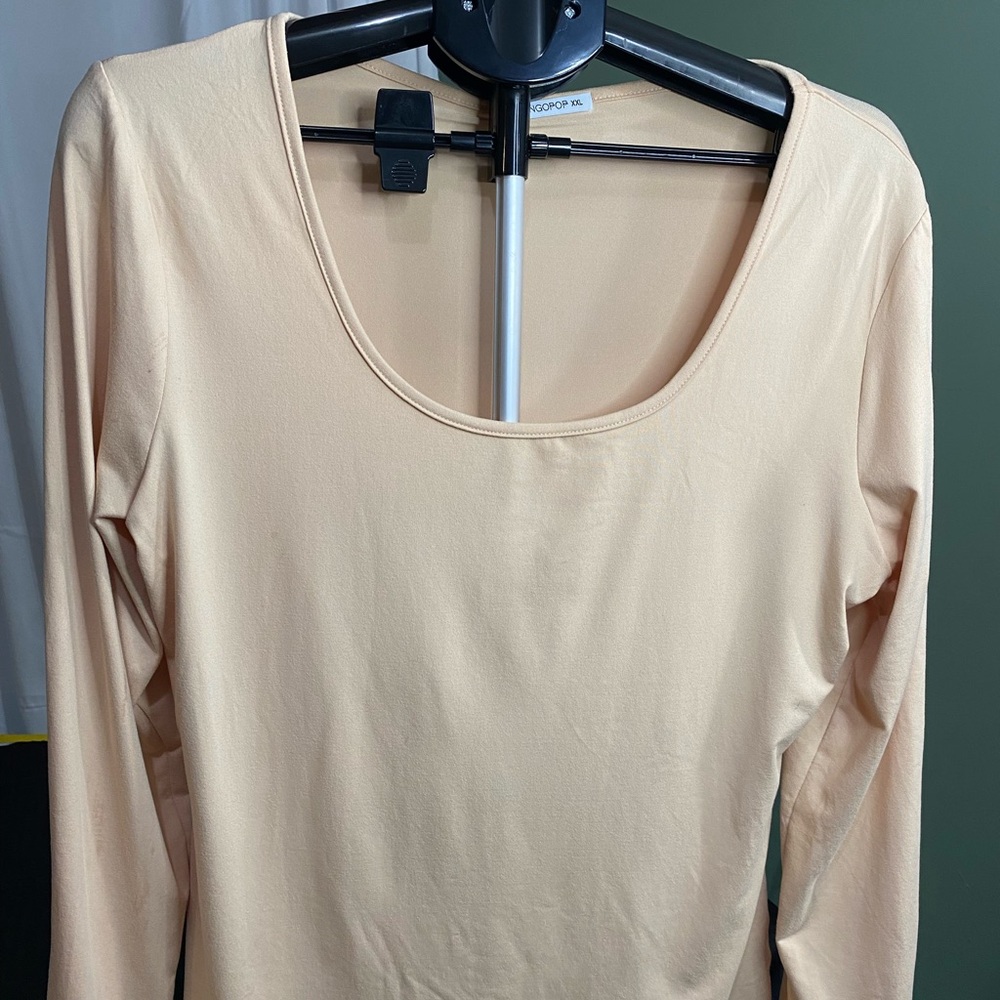 MANGOPOP Soft Cream Long Sleeve Top!
